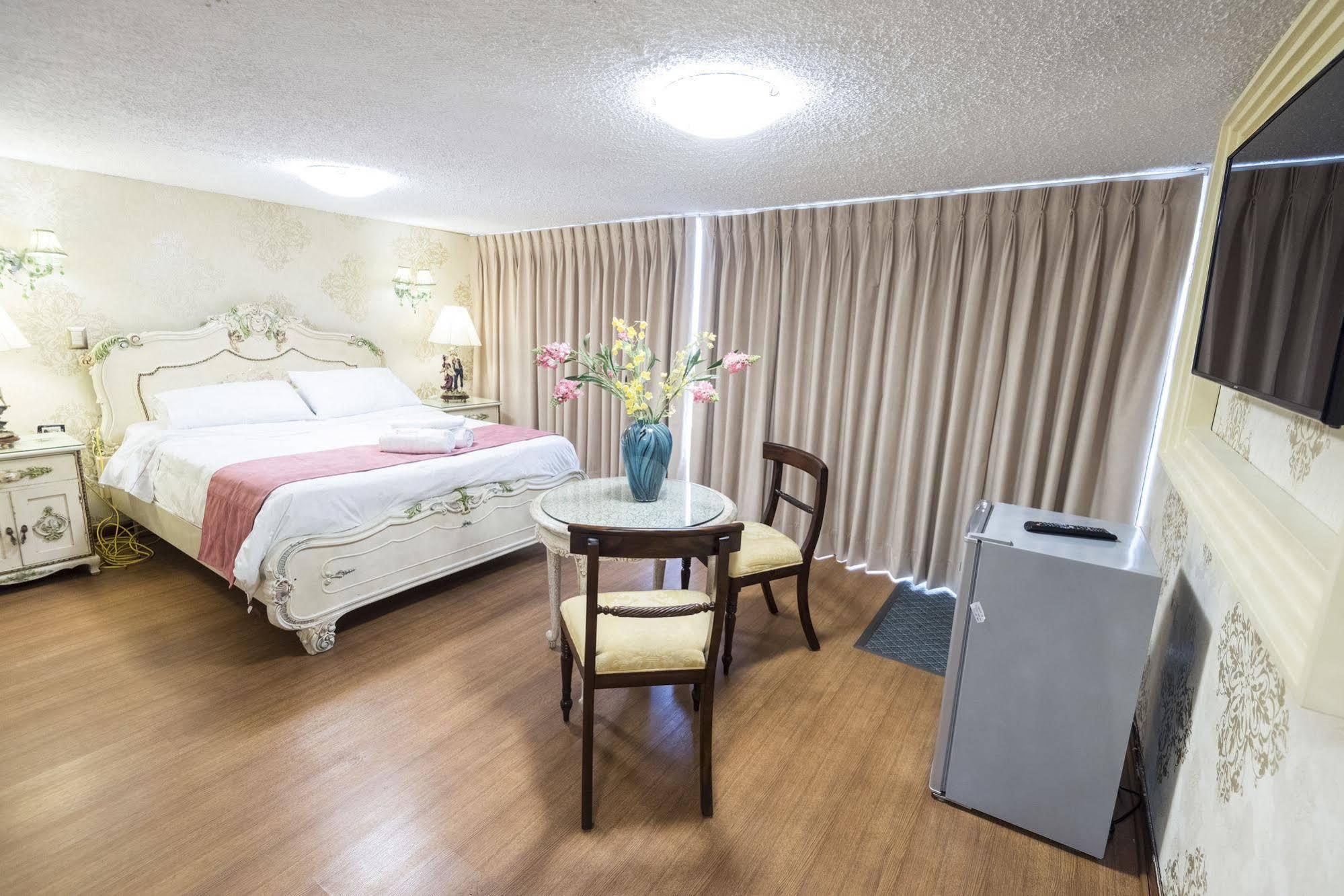 לימה Inti Killa Hostel מראה חיצוני תמונה